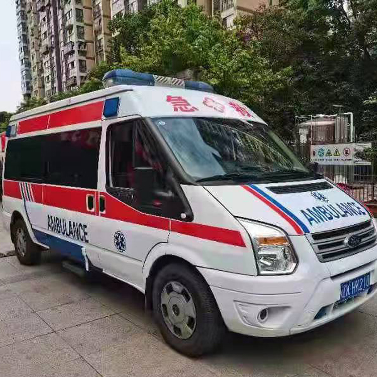 新北长途救护车护送病人返乡